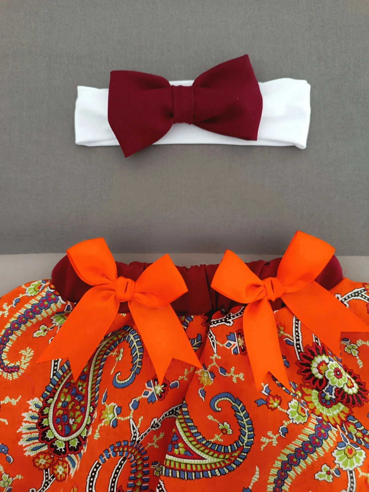 Jupe/falda/rok tapa fraldas - moelleux bordeaux avec imprimé floral coloré 12 mois – photo 5